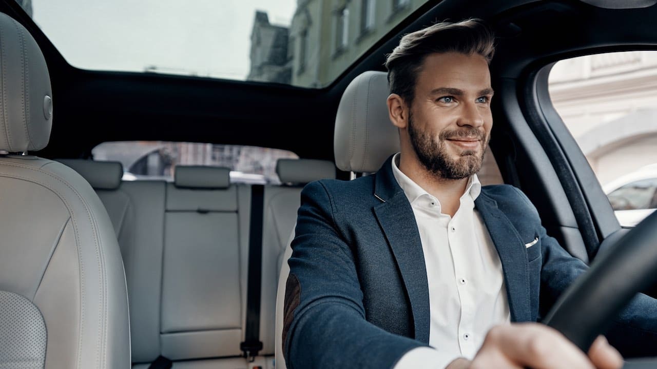 Seis de cada 10 mexicanos que arrendan un auto son millennials