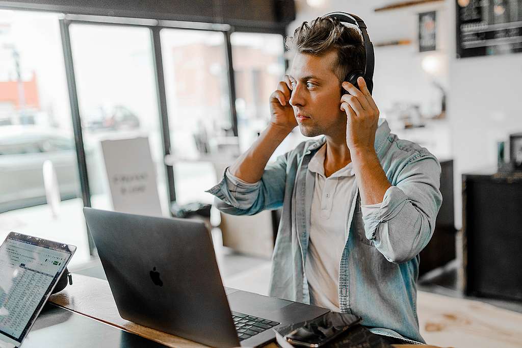 Seis de cada 10 mexicanos hacen home office en el comedor