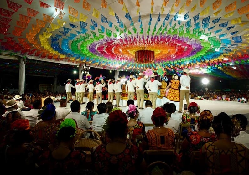 Con gran éxito Gobierno de Oaxaca realiza Guelaguetza del Istmo en Juchitán de Zaragoza