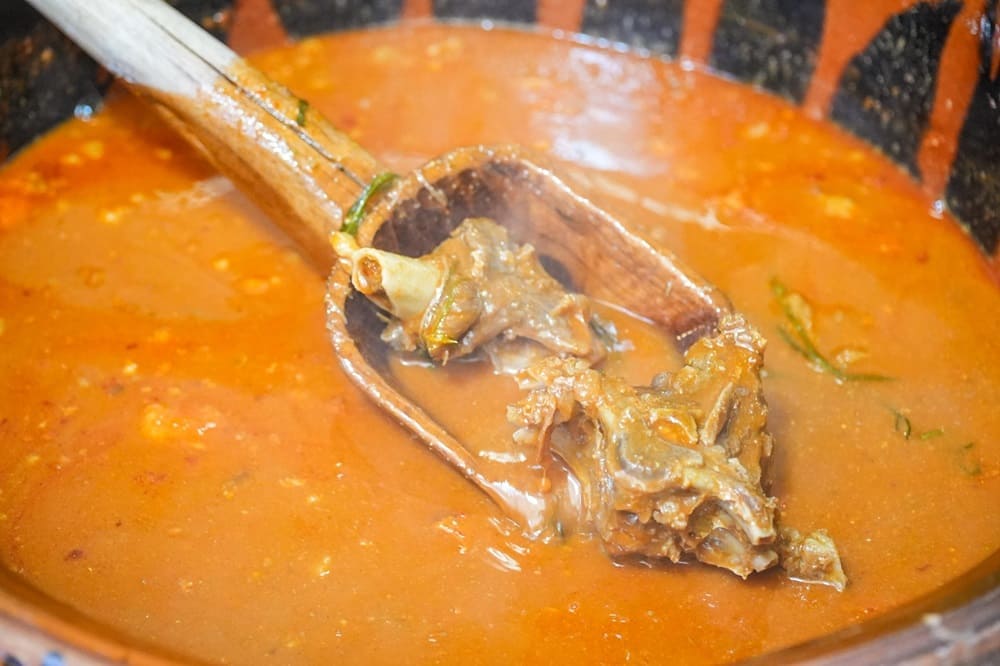 En octubre, Festival del Mole de Caderas 2025 y la Guelaguetza Ñuu Savi en Oaxaca