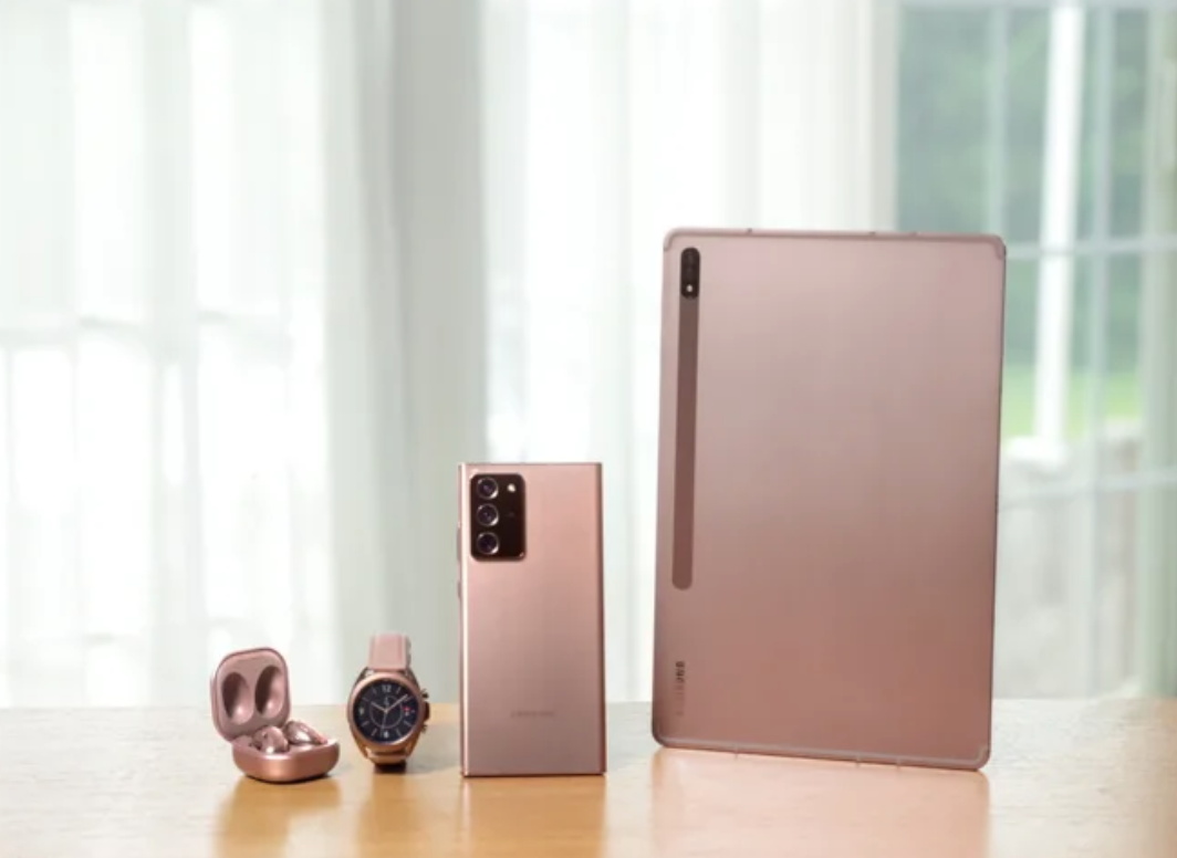 Samsung presenta cinco nuevos dispositivos Galaxy 