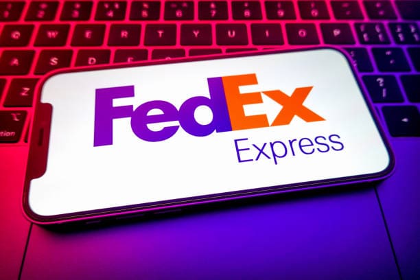 Alerta ESET sobre engaño que simula identidad de FedEx y roba datos bancarios