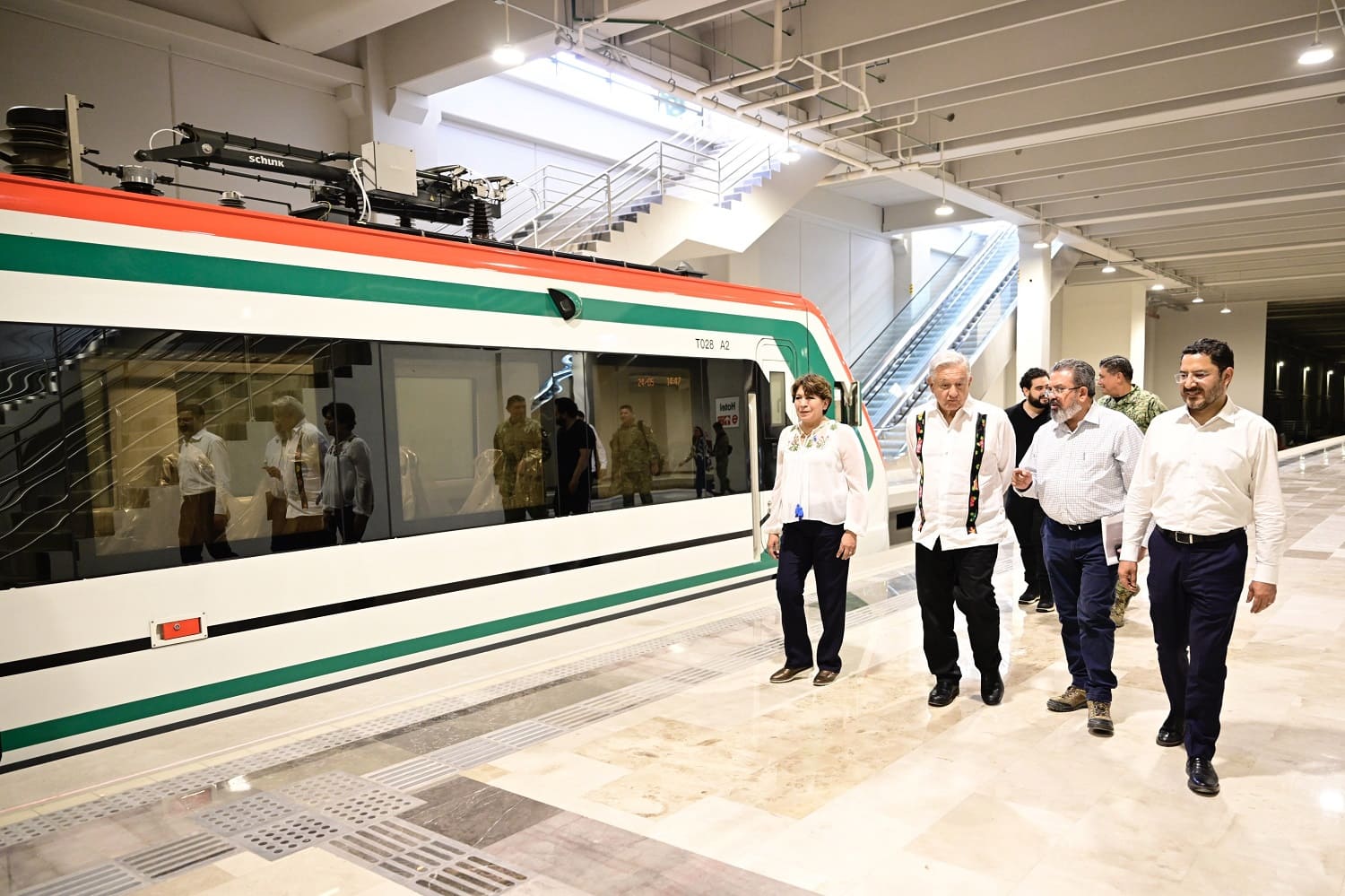 Avanza construcción del Tren Suburbano al AIFA