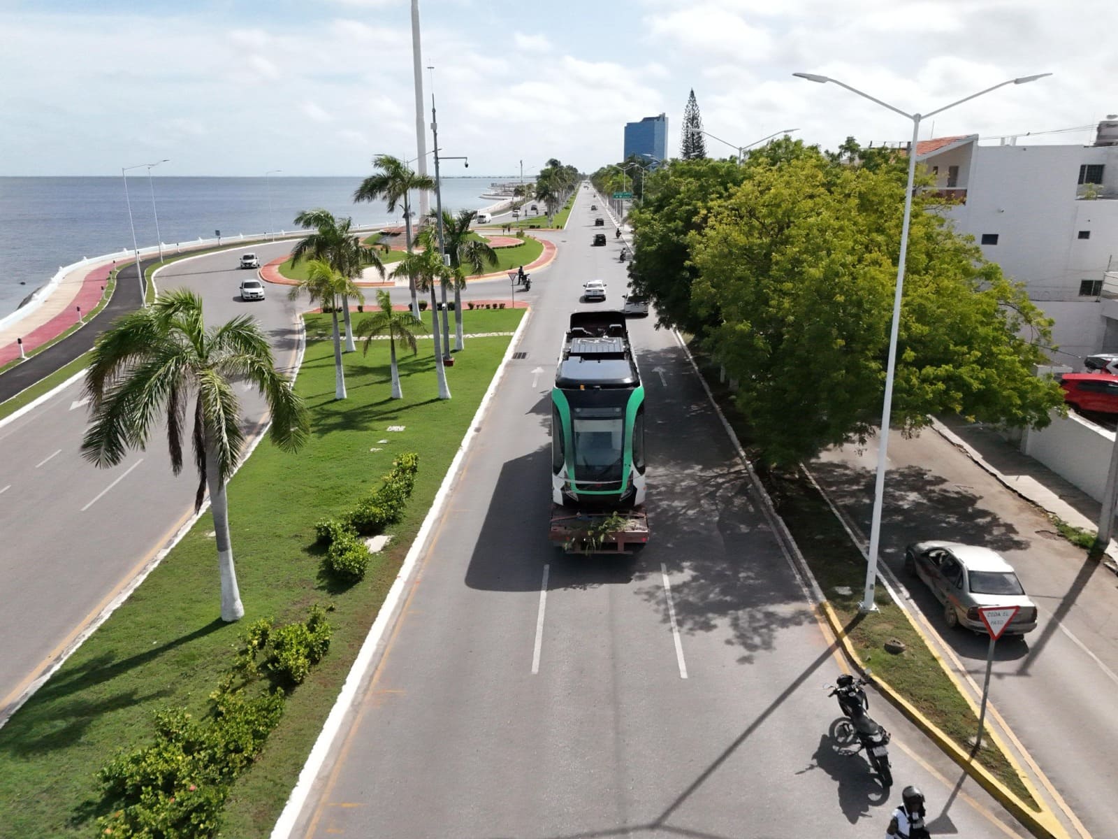 Llega a Campeche el primer prototipo de Tren Ligero