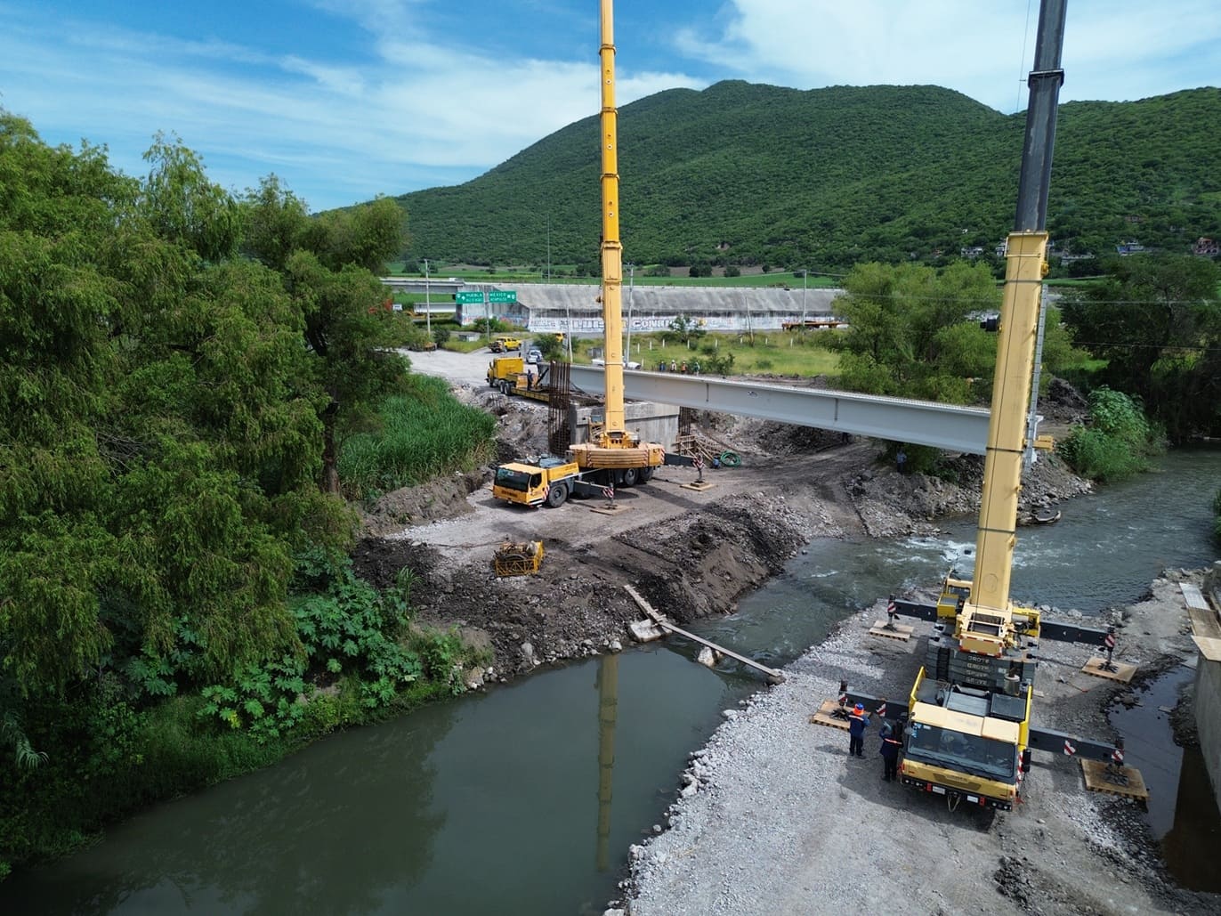 Concluye montaje de trabes del Puente Jojutla que beneficiará a21 mil habitantes de Morelos
