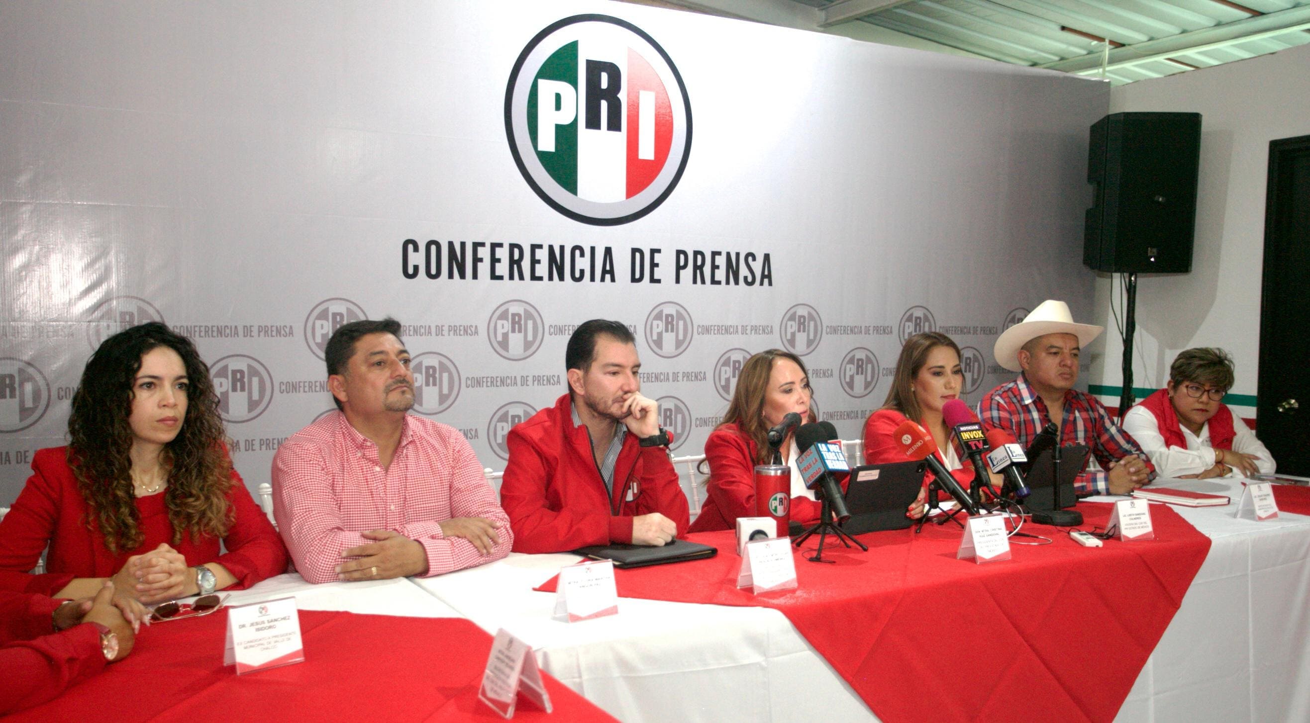 Simula Morena ayudar con programas sociales