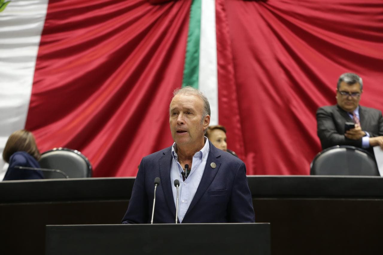 Propone Mario Calzada reforma para eliminar IVA en medicamentos