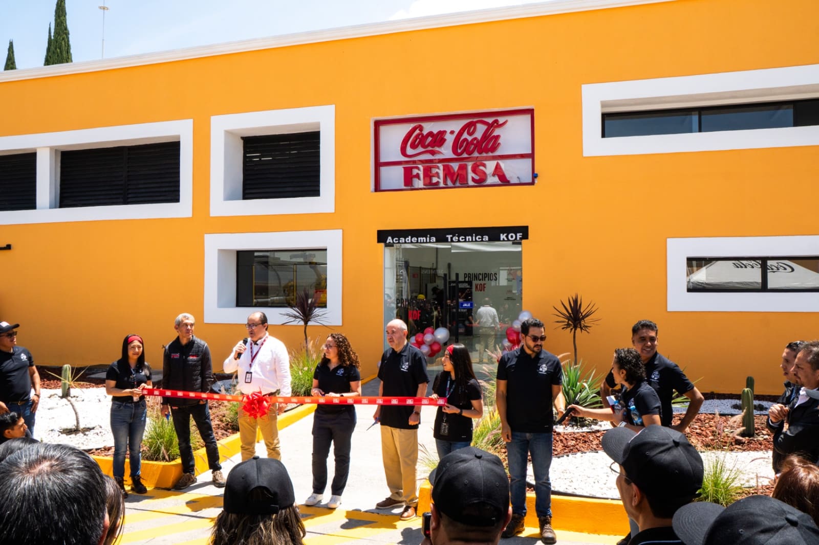 Coca-Cola FEMSA apuesta por la formación técnica con nueva Academia en Toluca