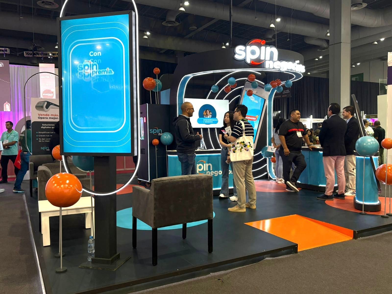 Spin Negocios presenta fidelización integrada en SmartPOS en Abastur 2025