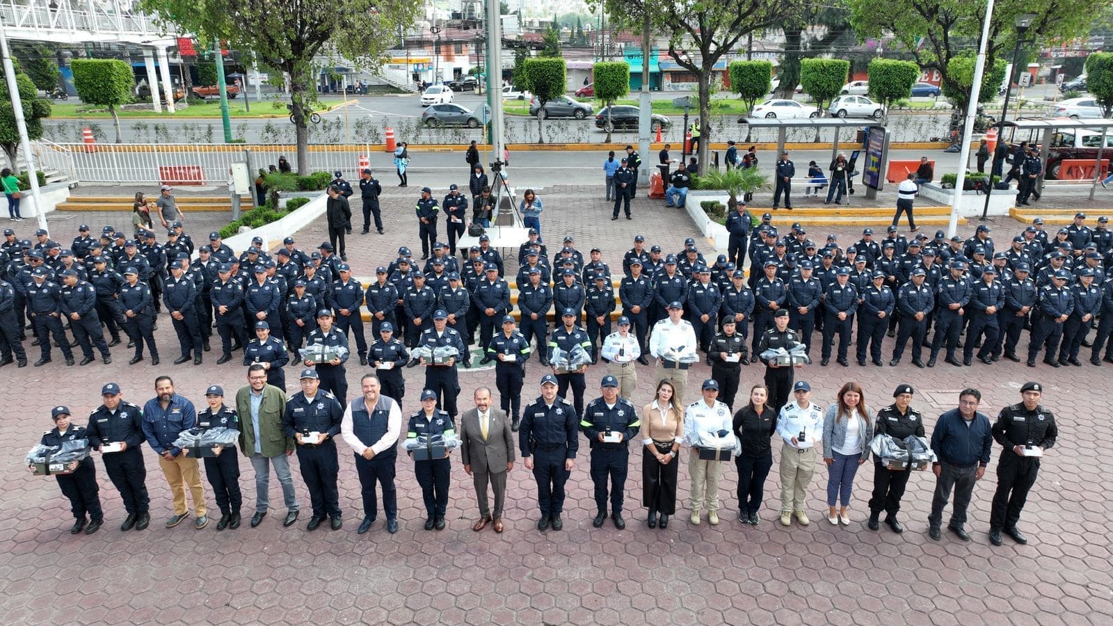 Gobierno de Pedro Rodríguez  sigue creciendo en  seguridad con nuevos uniformes y equipos de radiocomunicación de alta tecnología