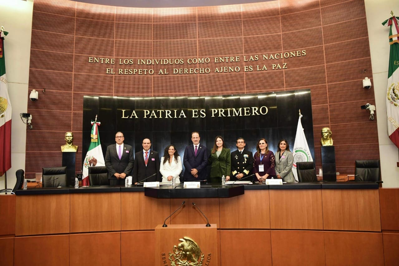 Agentes Aduanales presentan propuestas en el Senado durante el foro LegislAA México
