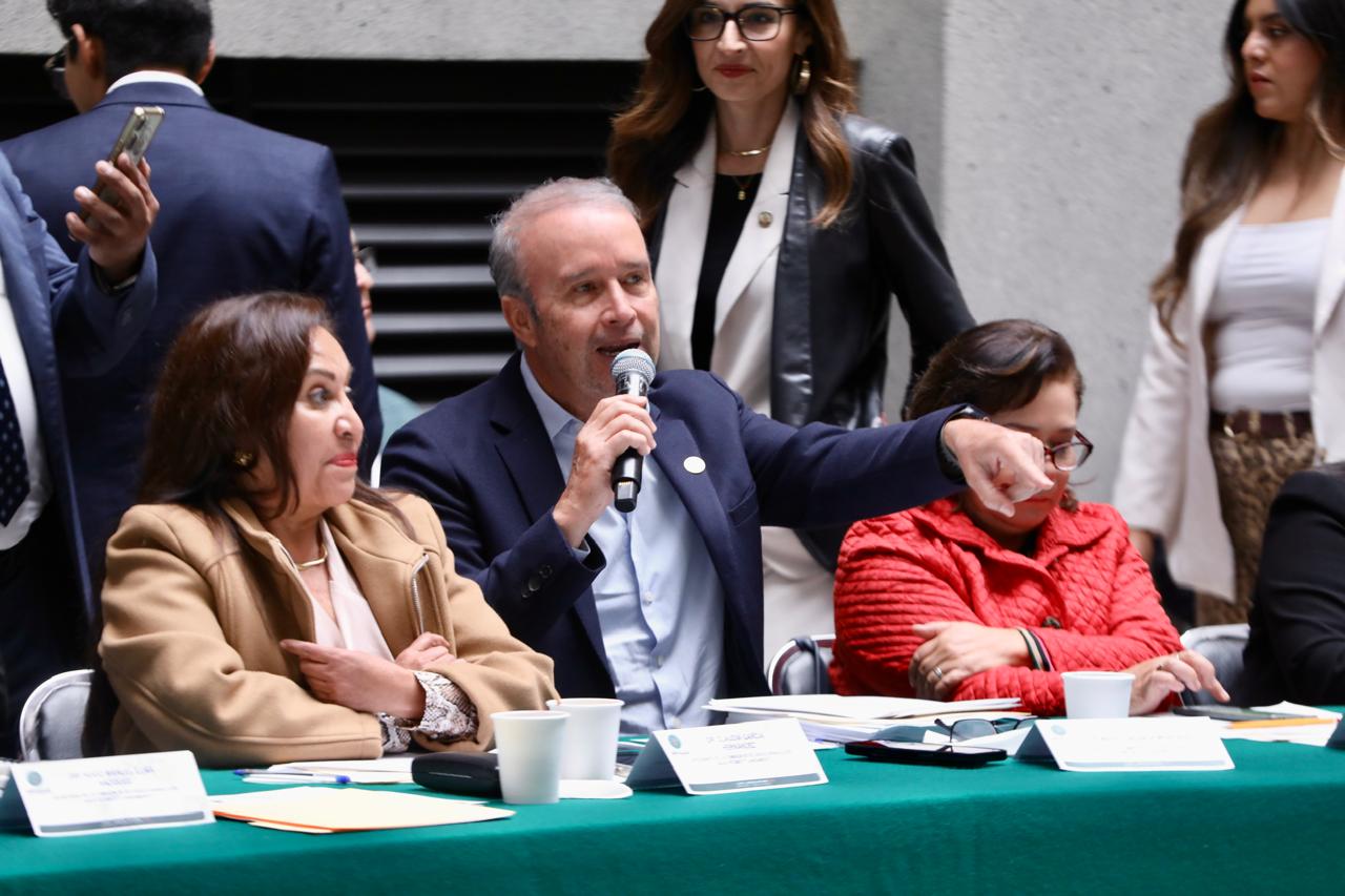 Mario Calzada vota en contra dictamen de la Ley Nacional de Aguas y exige proceso incluyente
