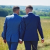 Seguros inclusivos: personas LGBTQ+ pueden designar a parejas como beneficiarias