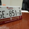 Bajo escrutinio, adjudicación millonaria para fabricación de placas vehiculares en el Estado de México